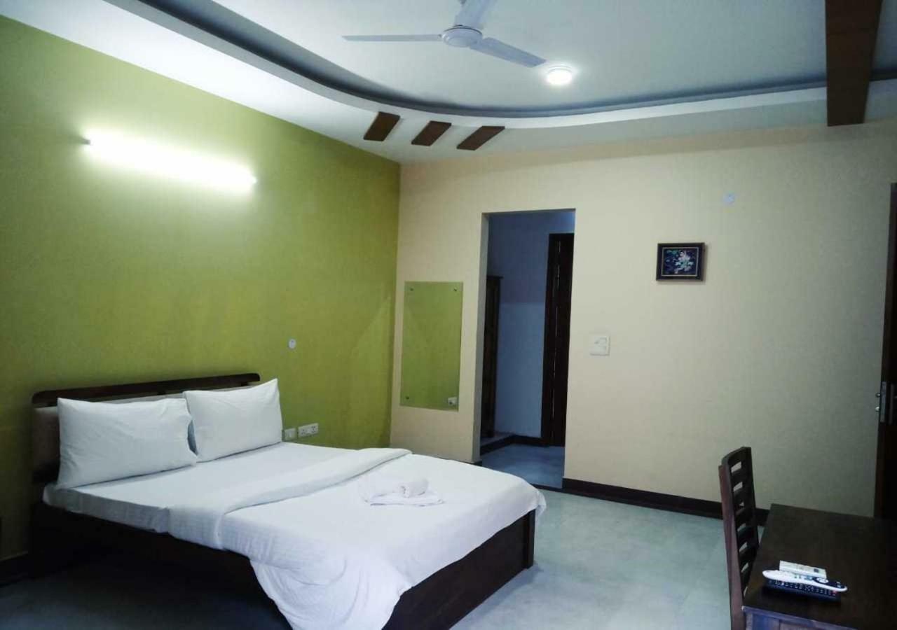Hotel J P Residency à Greater Noida Extérieur photo