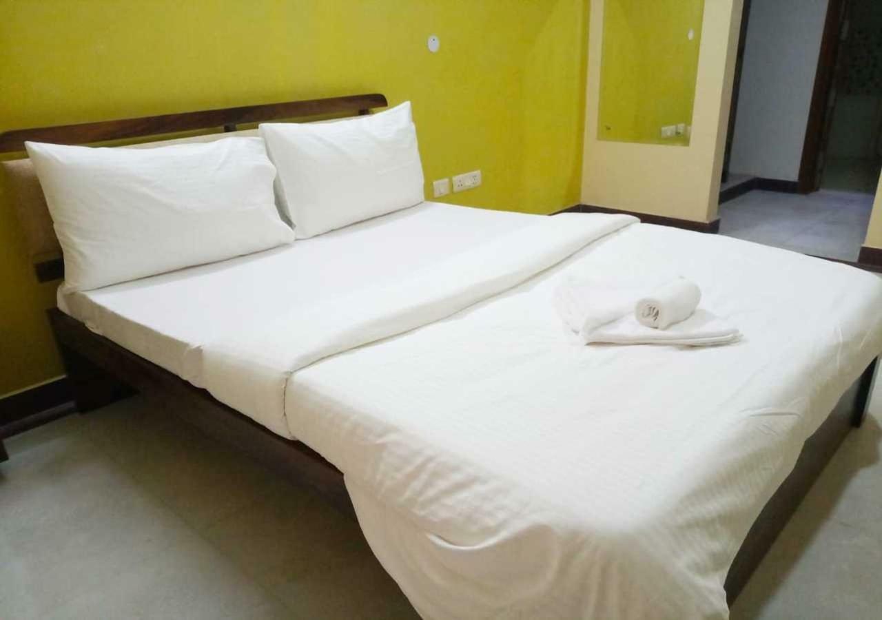 Hotel J P Residency à Greater Noida Extérieur photo