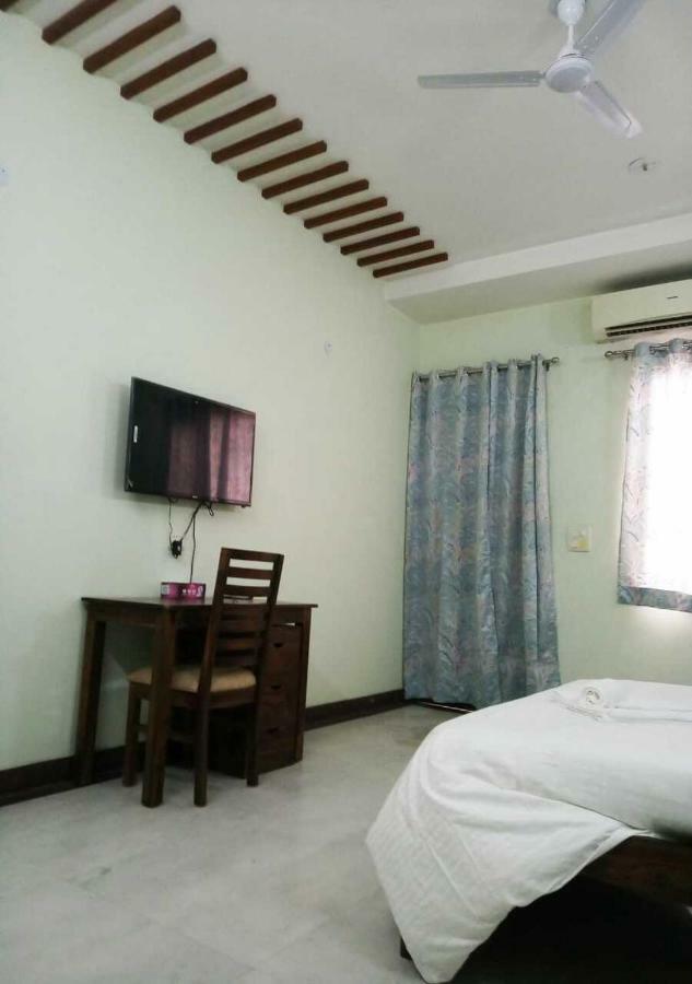 Hotel J P Residency à Greater Noida Extérieur photo