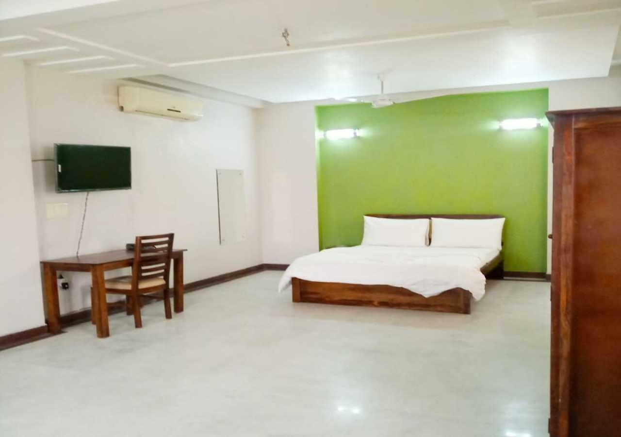 Hotel J P Residency à Greater Noida Extérieur photo