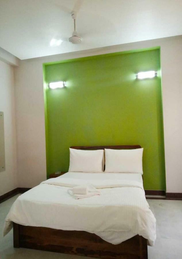 Hotel J P Residency à Greater Noida Extérieur photo