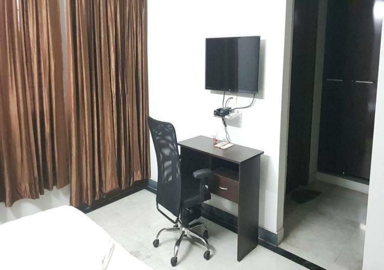 Hotel J P Residency à Greater Noida Extérieur photo