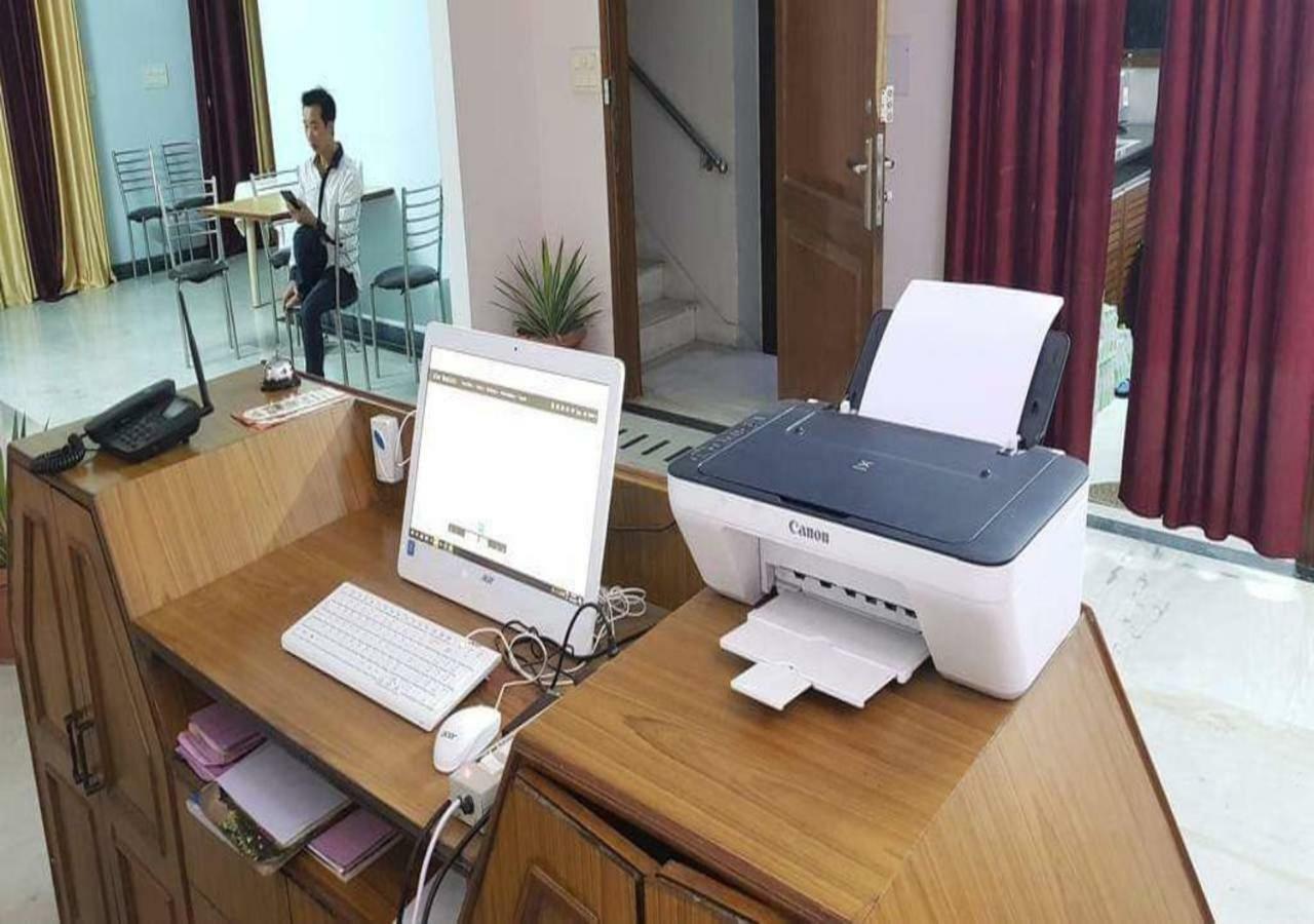 Hotel J P Residency à Greater Noida Extérieur photo