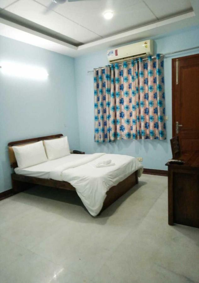 Hotel J P Residency à Greater Noida Extérieur photo
